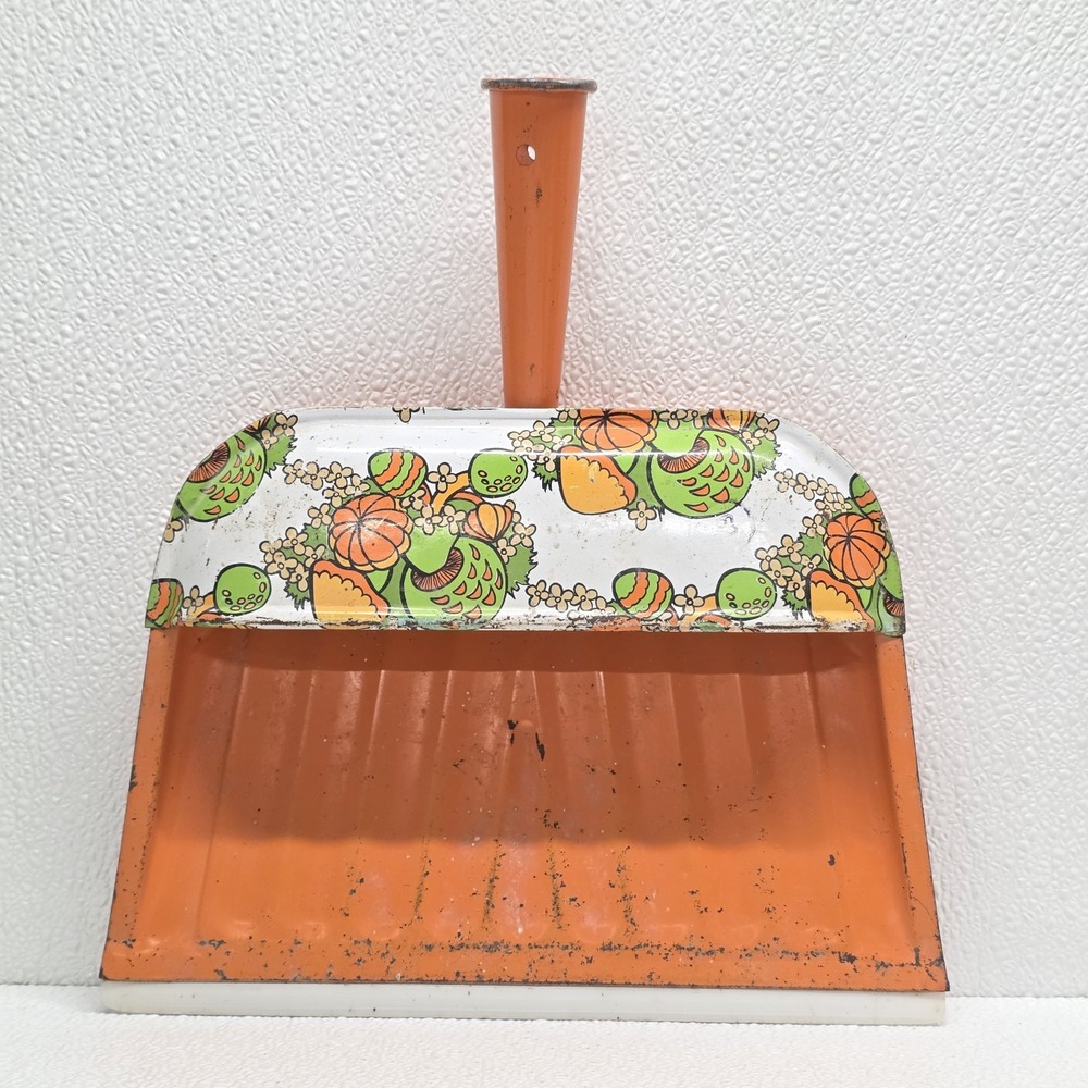 Vintage MCM Retro Mushroom Orange & Green Metal Dust Pan